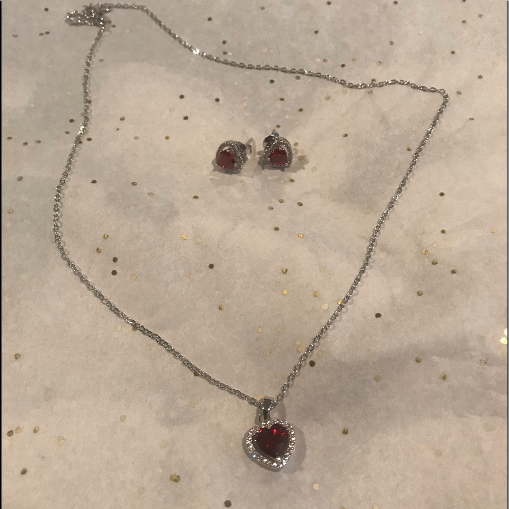 Necklace and earring set.